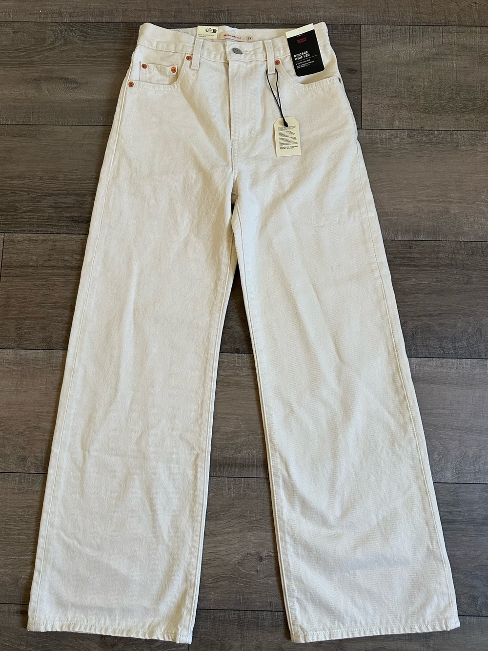 Levi’s Ribcage Wide Leg Jeans Ecru Off White High Rise NWT Size 25x30